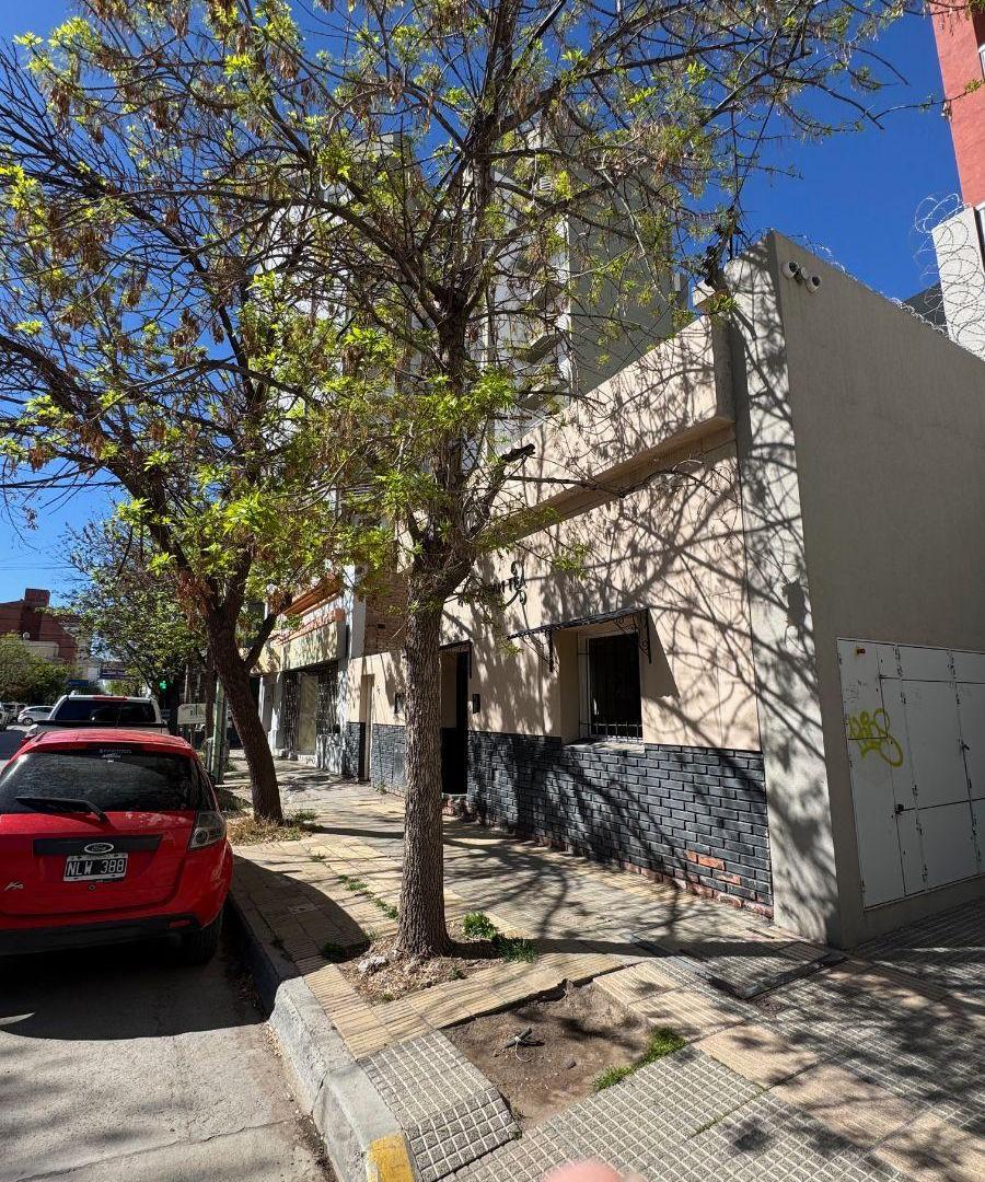 Foto de Venta Casa en Cipolletti, ideal emprendimiento, imagen 4