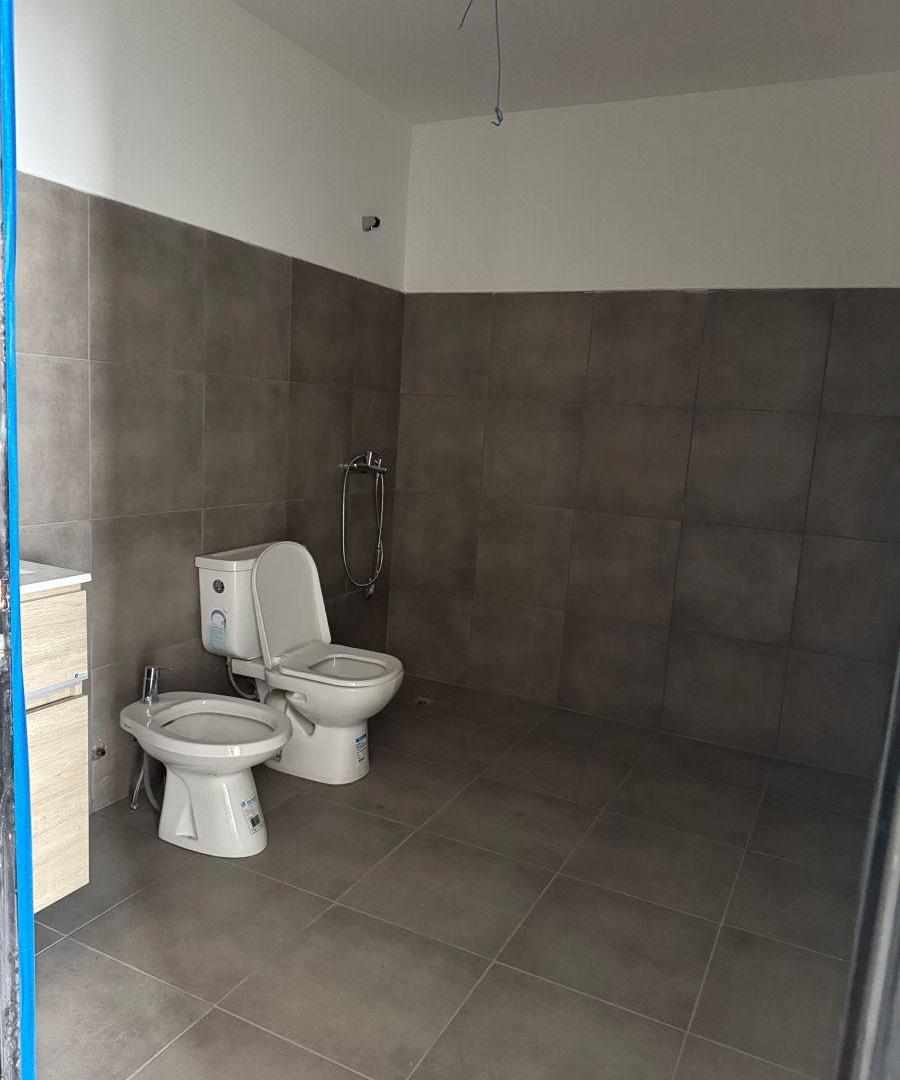 Foto de Local a estrenar con depósito y oficinas en Neuquén, imagen 2