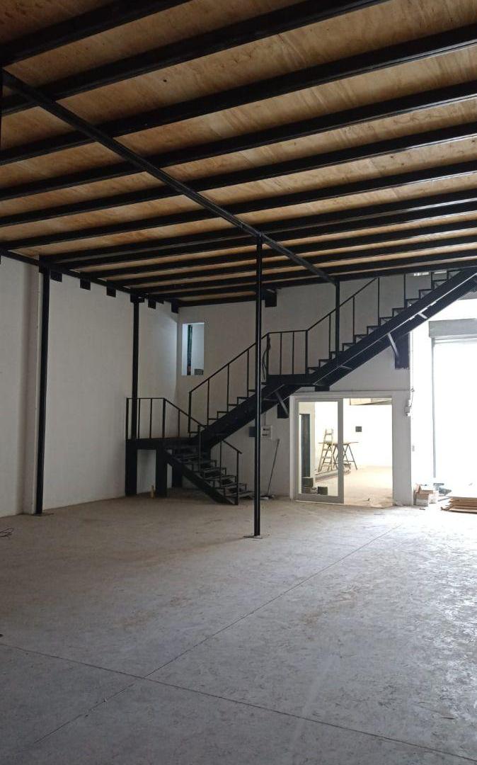 Foto de Local a estrenar con depósito y oficinas en Neuquén, imagen 3