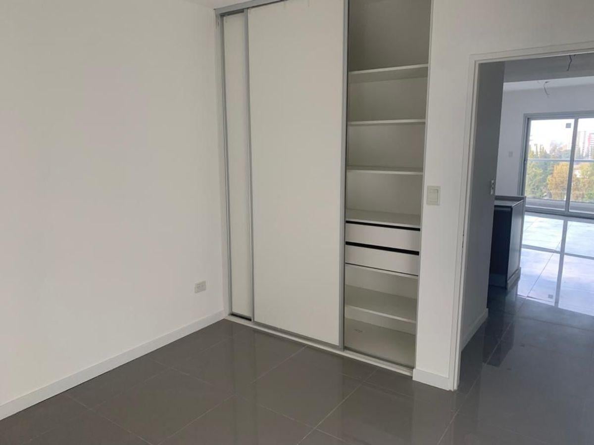 Foto de Departamento en alquiler de 1 Dormitorio con Cochera – Bº Santa, imagen 5