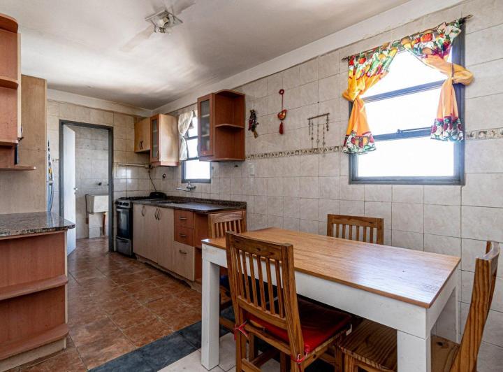 Departamento. 4 ambientes. Aire frío/calor. Torre. Villa Urquiza 5