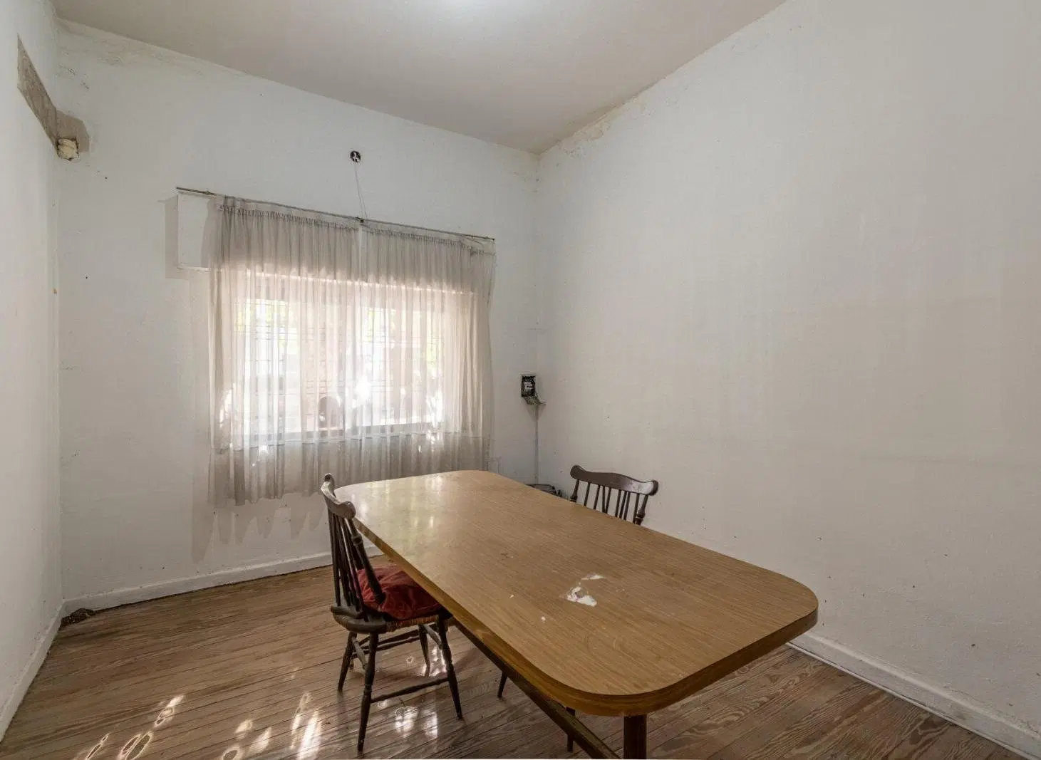 Casa en Venta · 5 Ambientes  ·  Terraza  ·  Villa Pueyrredon. CABA 4