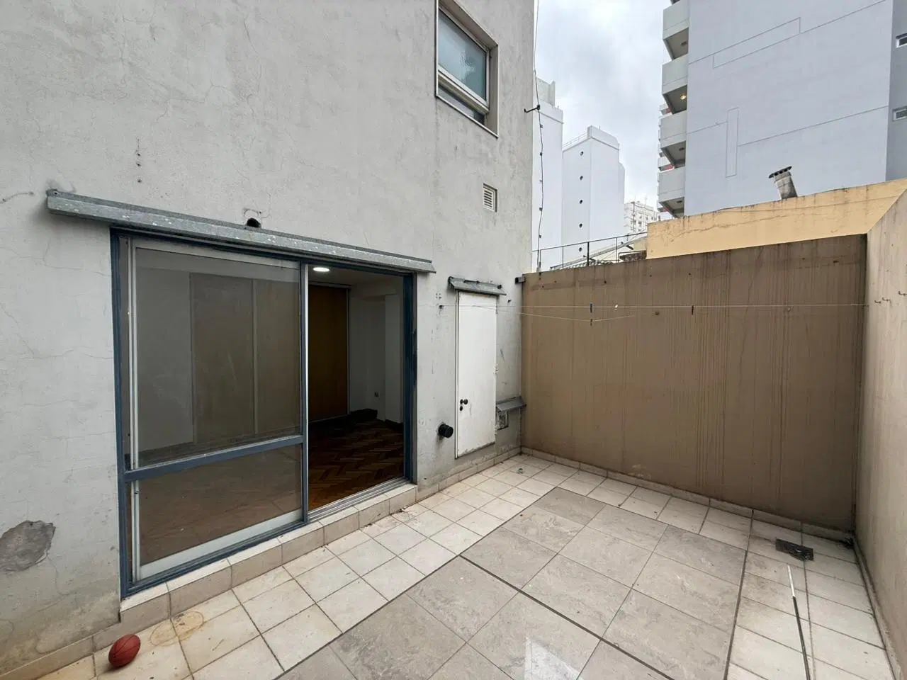 Monoambiente en alquiler. Patio. Apto profesional. Villa Urquiza 1