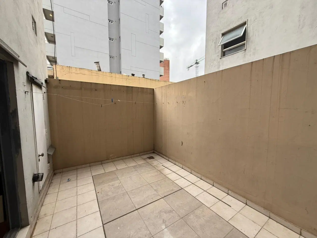 Monoambiente en alquiler. Patio. Apto profesional. Villa Urquiza 1
