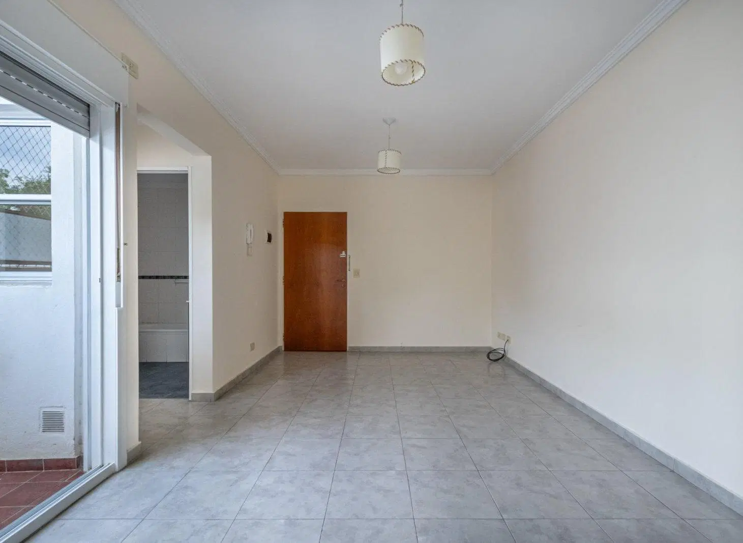 PH. En alquiler. 2 ambientes. Balcón. Expensas Bajas. Villa Devoto 2