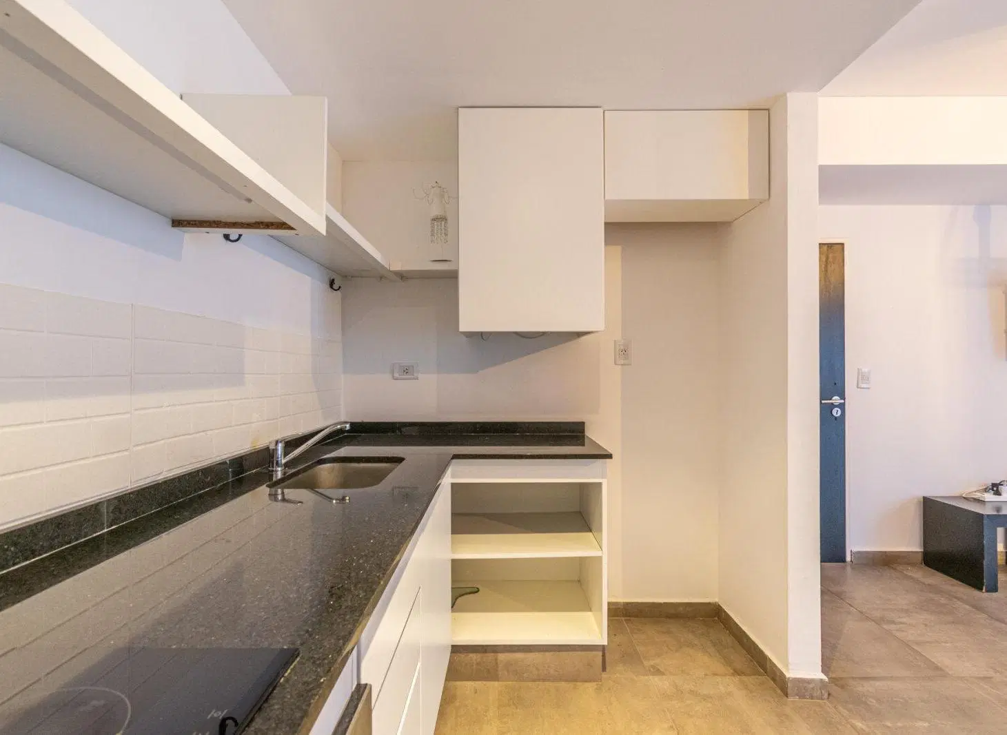 Departamento. 2 ambientes. Cochera. Patio. Amenities. Saavedra 4