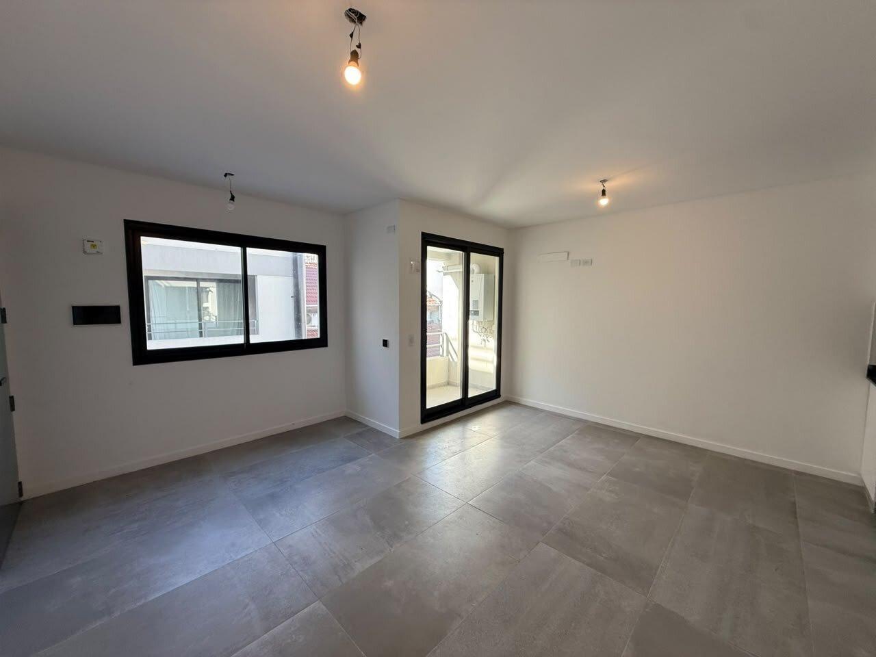 Foto de Alquiler. 3 Ambientes. Balcón. Villa Urquiza, imagen 5