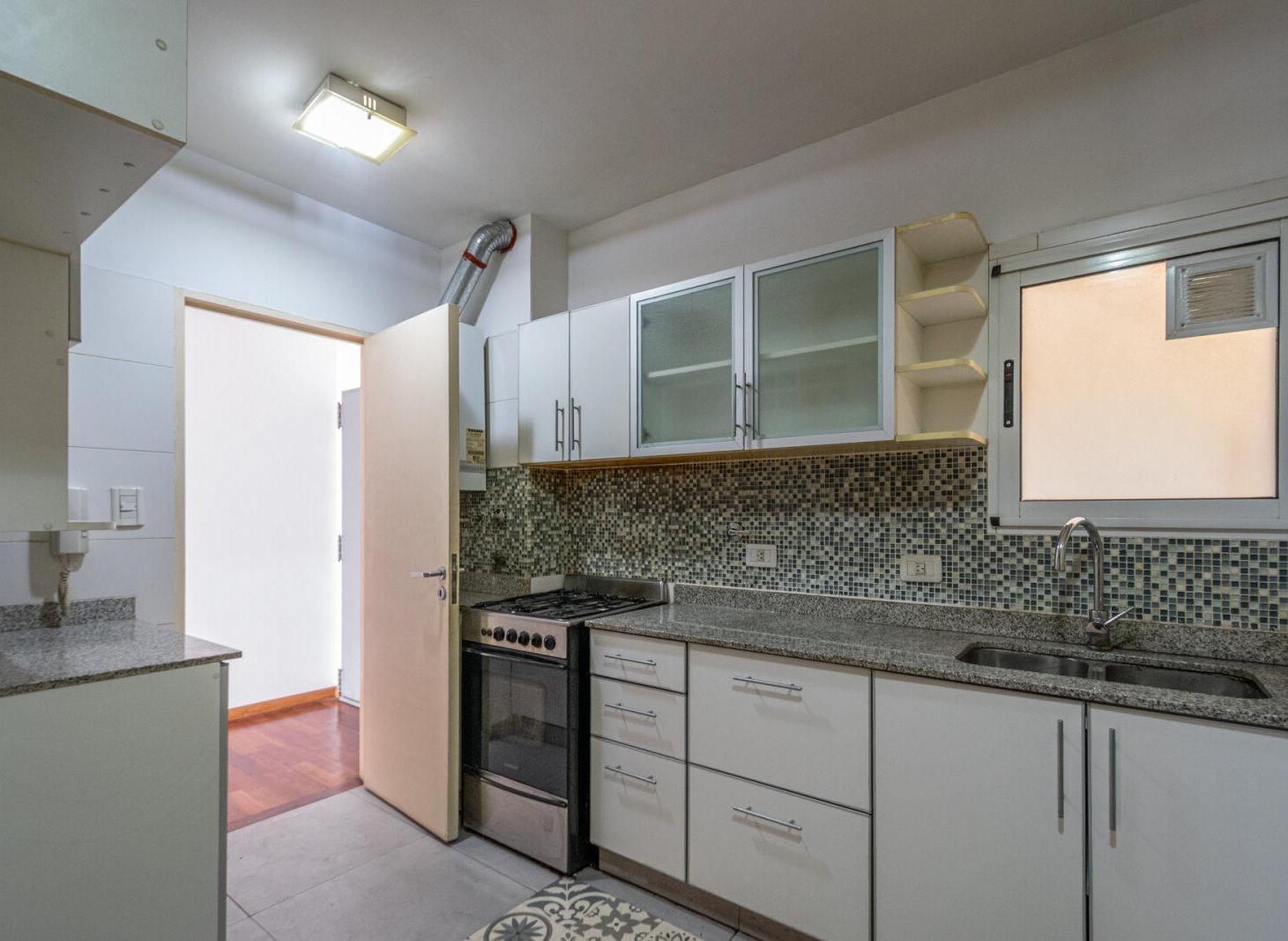 Foto de Departamento. 4 Ambientes. Balcón Corrido. Villa Urquiza, imagen 2