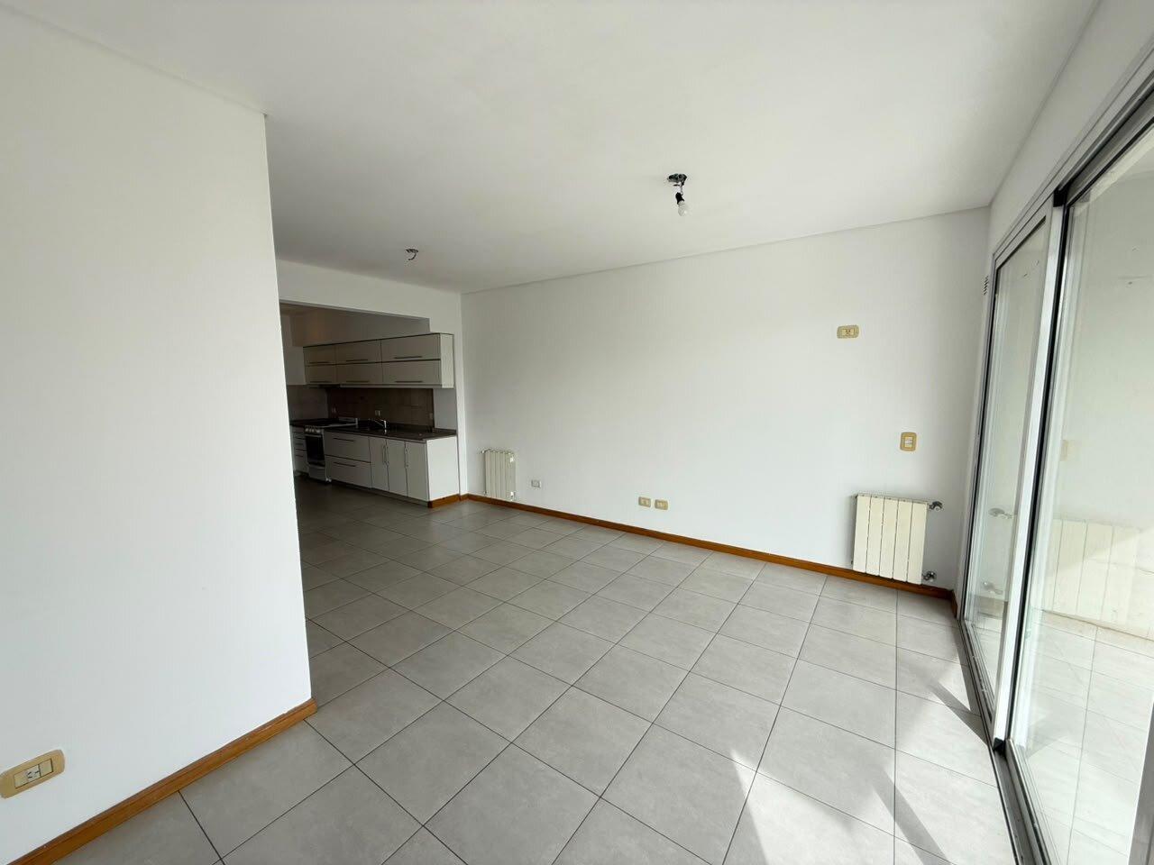 Foto de Alquiler. 3 Ambientes. Pileta. Villa Urquiza, imagen 5