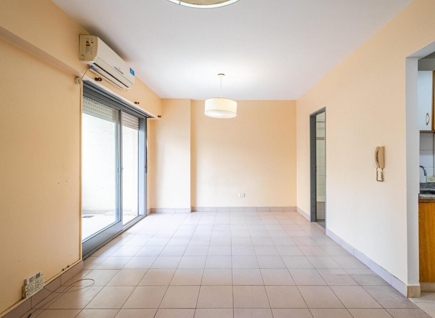 Foto de Departamento Monoambiente. Con Balcón. Belgrano, imagen 2