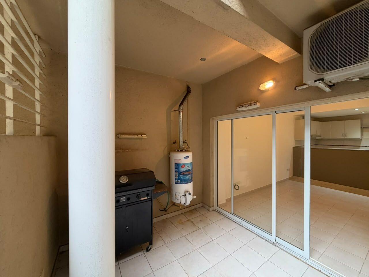 Foto de Alquiler. PH. 2 Ambientes. Patio. Villa Urquiza, imagen 3