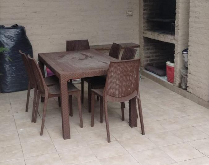 VENTA - CASA DE 3 HABIT.  - CIPOLLETTI 3
