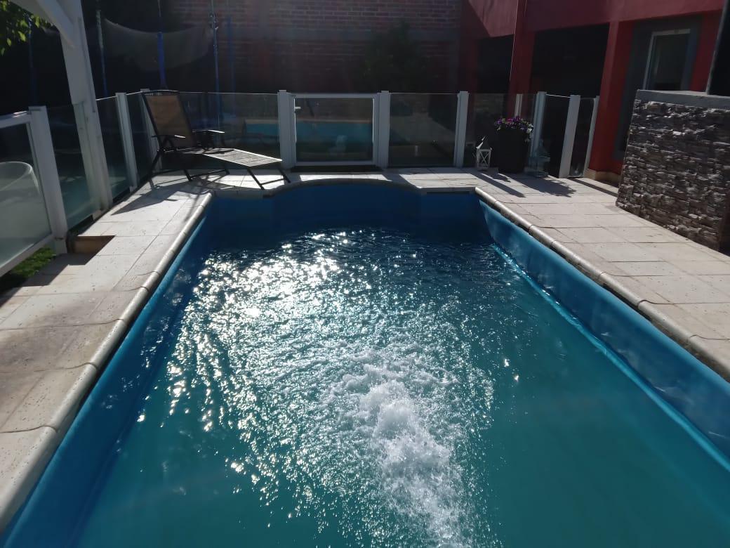 Foto de VENTA ( APTO CREDITO ) CASA DE 3 HABITACIONES EN PB - PILETA, imagen 1