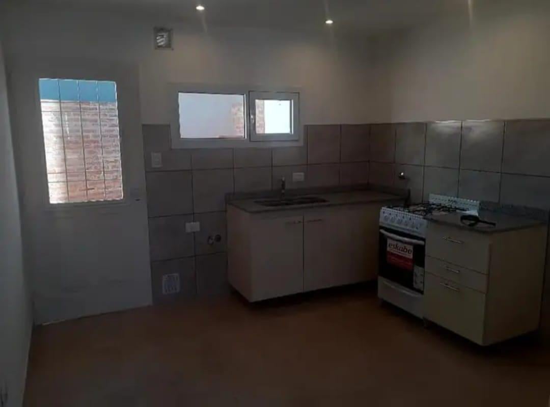 Foto de VENTA DX DE 2 HABITACIONES - PLOTTIER, imagen 1