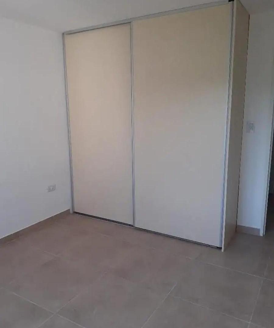 Foto de VENTA DX DE 2 HABITACIONES - PLOTTIER, imagen 3