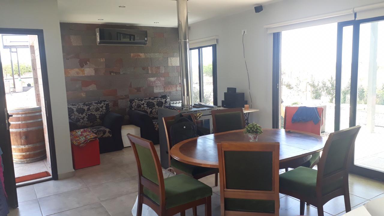 Foto de VENTA - CASA DE DOS HABITACIONES - B° CERRADO LA PANÍNSULA - MERI MENUCO . NEUQUÉN, imagen 4