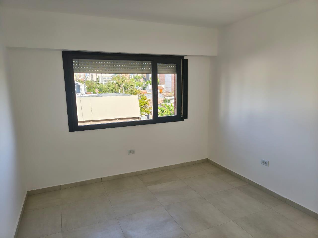 Foto de VENTA - DEPARTAMENTO DE 3 HABITACIONES - NEUQUÉN CAPITAL, imagen 2