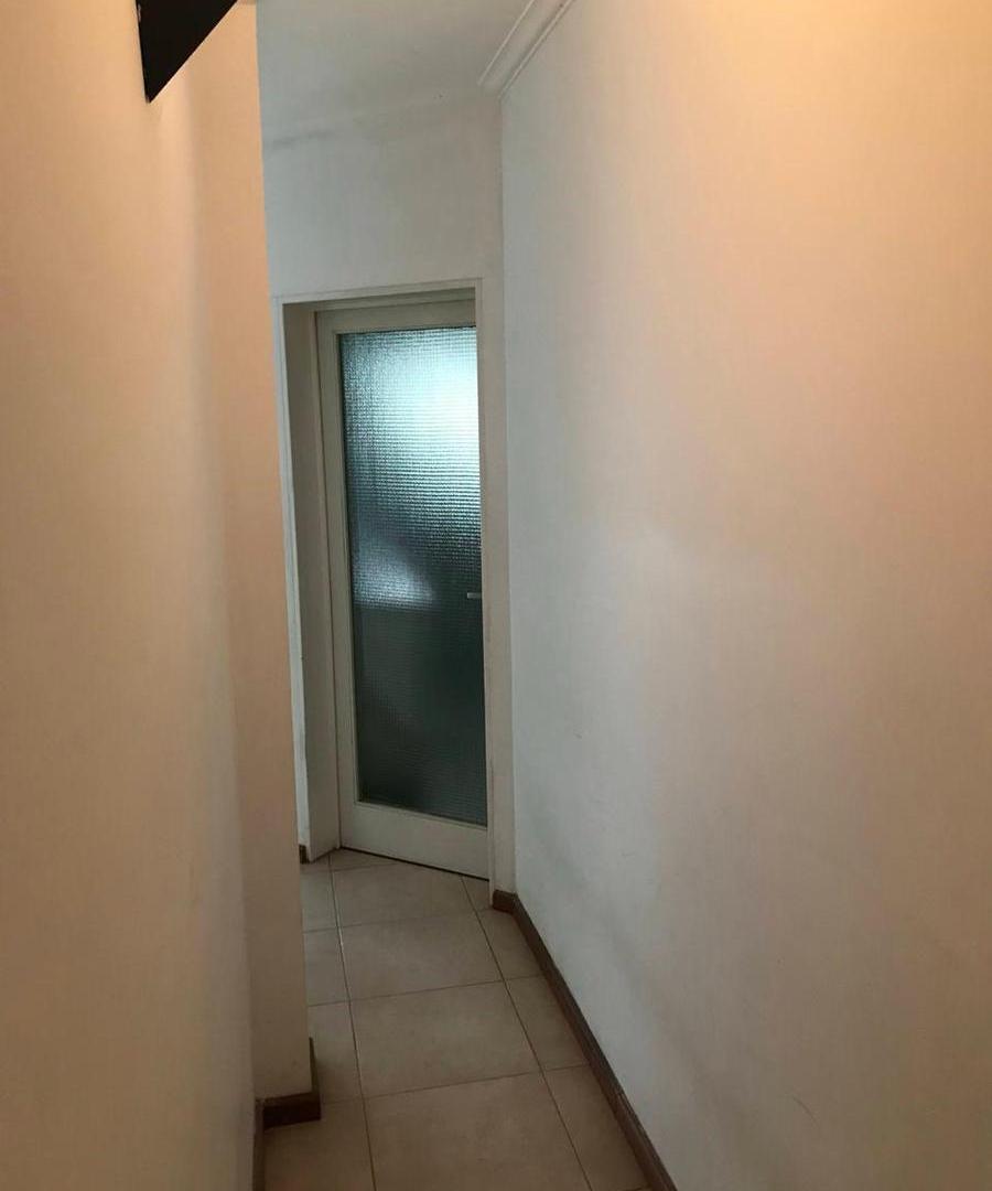Foto de VENTA - CASA DE 3 HABITACIONES - CON PILETA CLIMATIZADA, imagen 2