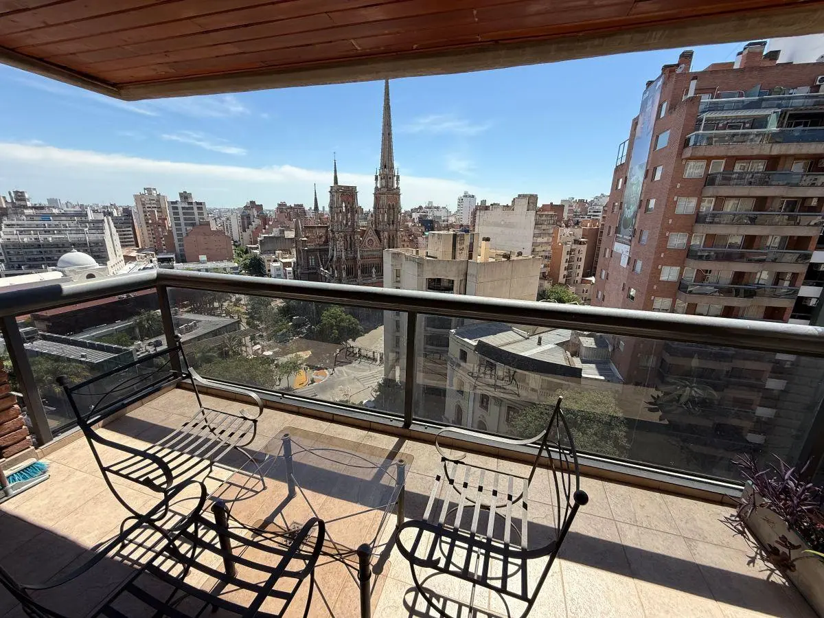 Balcón terraza imponente vista a Buen Pastor e Iglesia 3