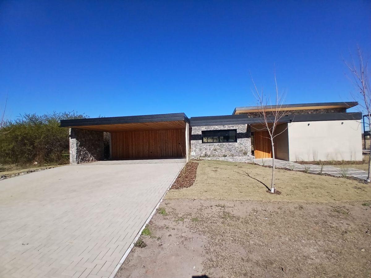 Foto de Venta, Casa de 400 m2 con 3 dormitorios en venta en Estancia El Terrón, imagen 3