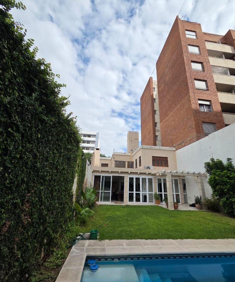 Foto de Venta Casa de dos plantas, Zona C1, Ideal Proyecto Inmobiliario En, imagen 4