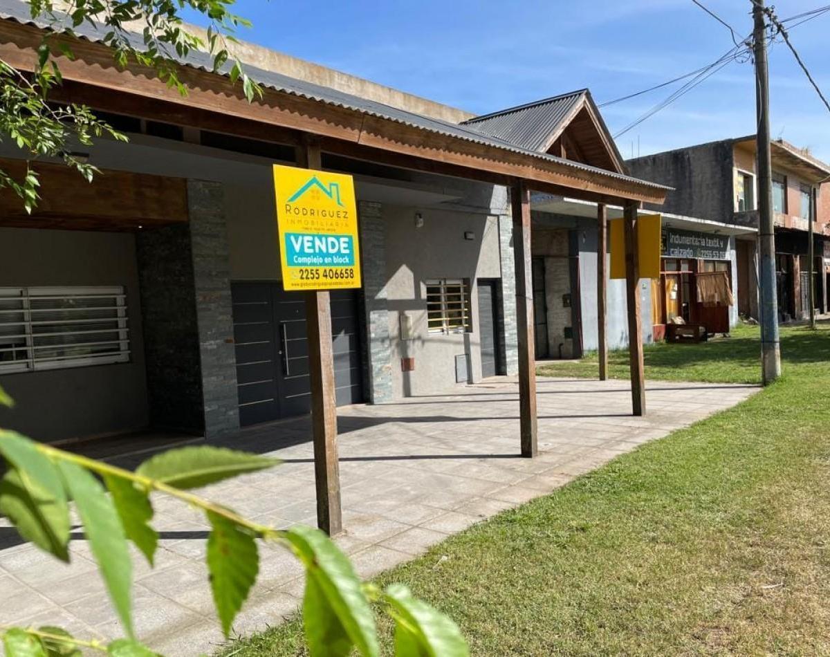 Complejo en Venta con Piscina en Zona Sur Villa Gesell 3