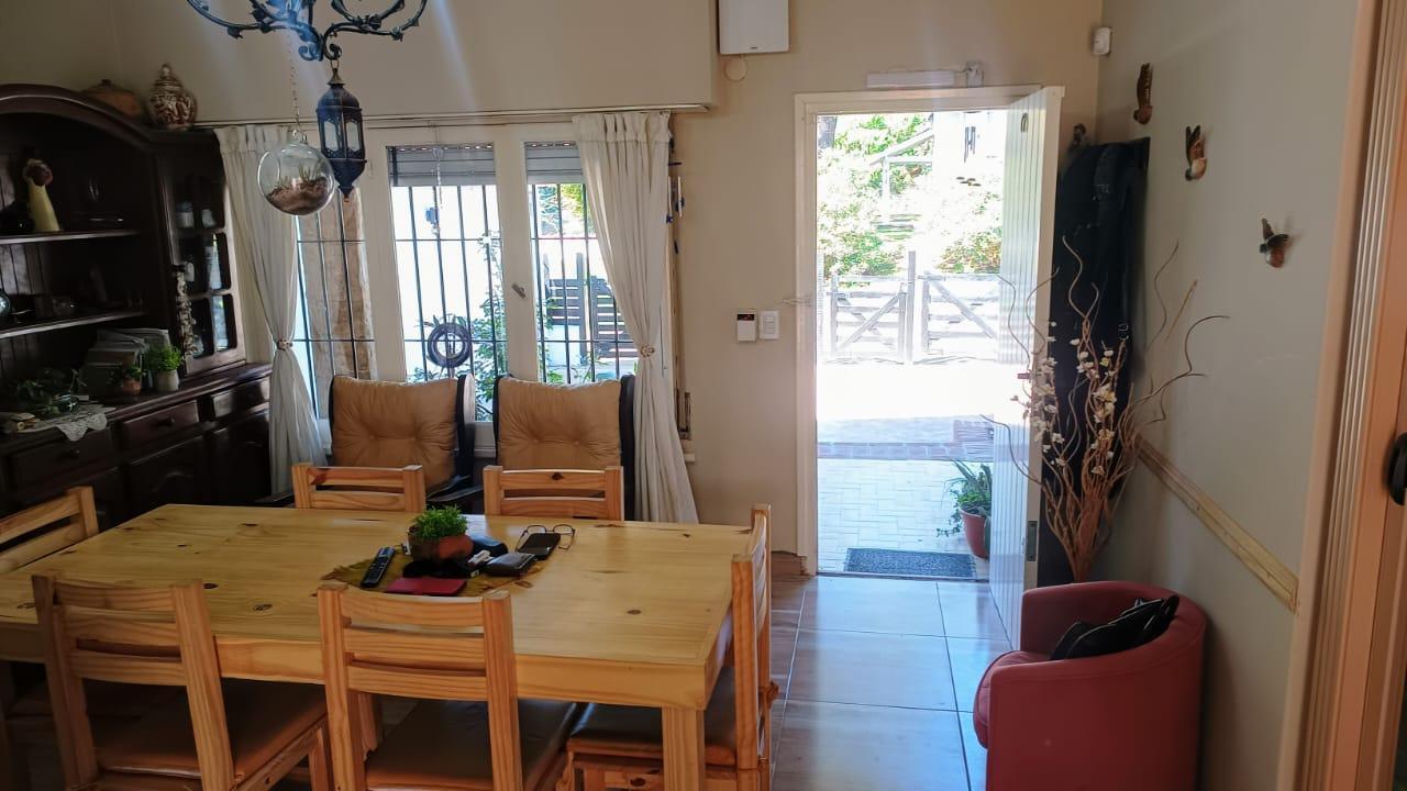 Foto de CASA A LA VENTA EN BLOCK CON 2 DEPARTAMENTOS, imagen 4
