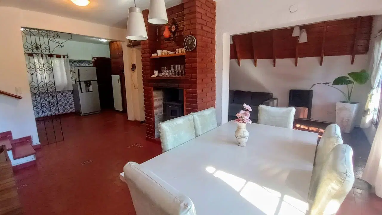 CASA EN VENTA GESELL NORTE 1
