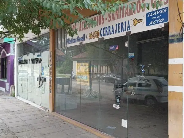 5 LOCALES MULTI- FAMILIAR ZONA CENTRO VILLA GESELL 8