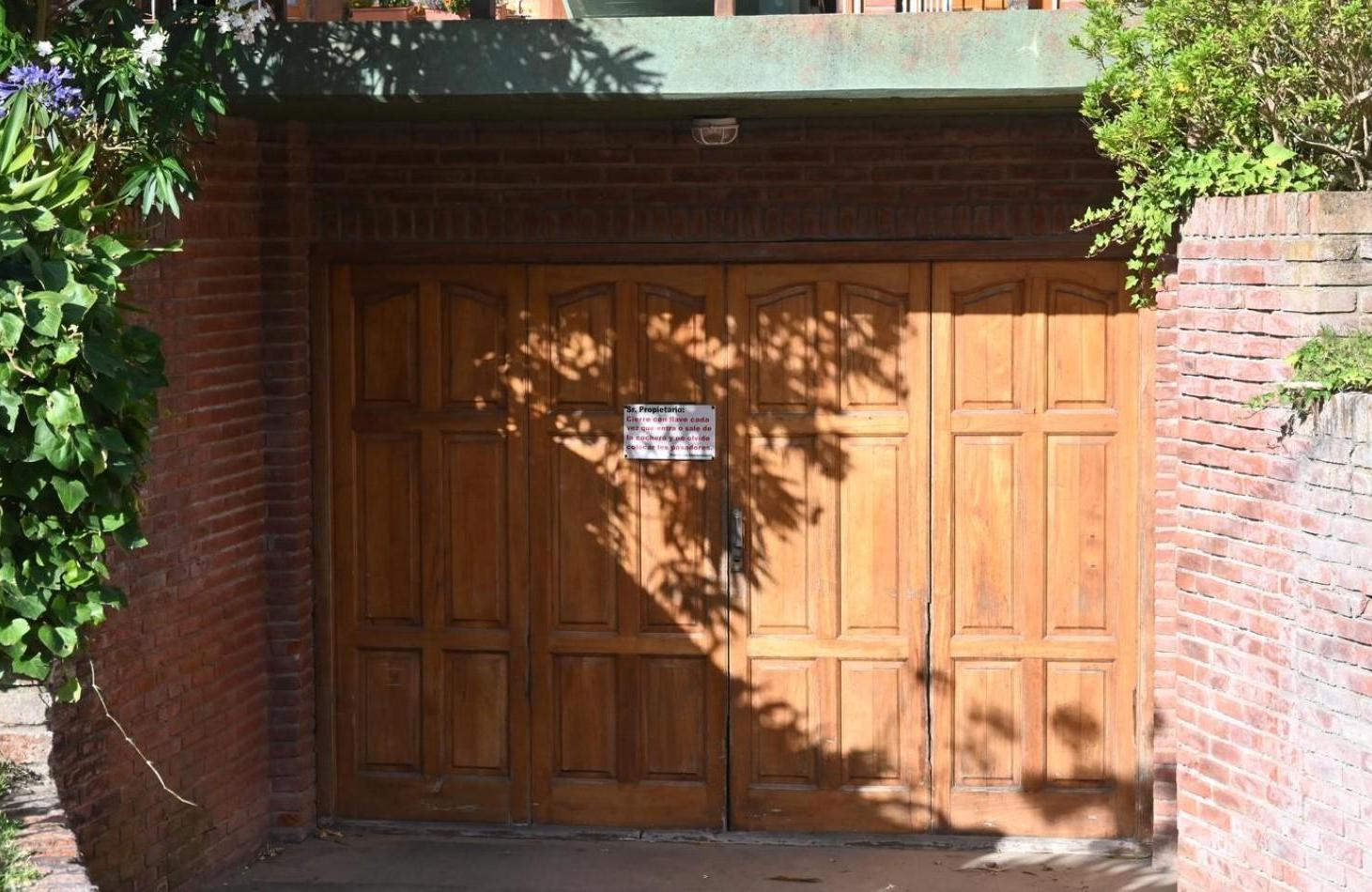 Foto de Cochera doble en venta - Centro de Villa Gesell, imagen 3