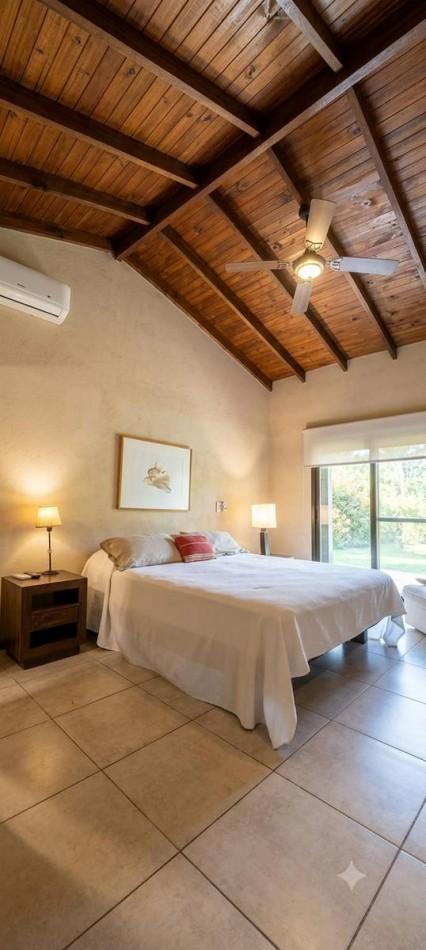 Foto de Casa en venta - Mar Azul, imagen 2