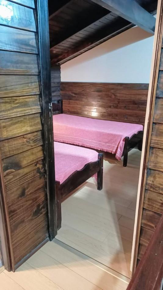 Foto de TITULO: A LA VENTA CASA DE 5 AMBIENTES EN BARRIO NORTE - VILLA GESELL, imagen 2