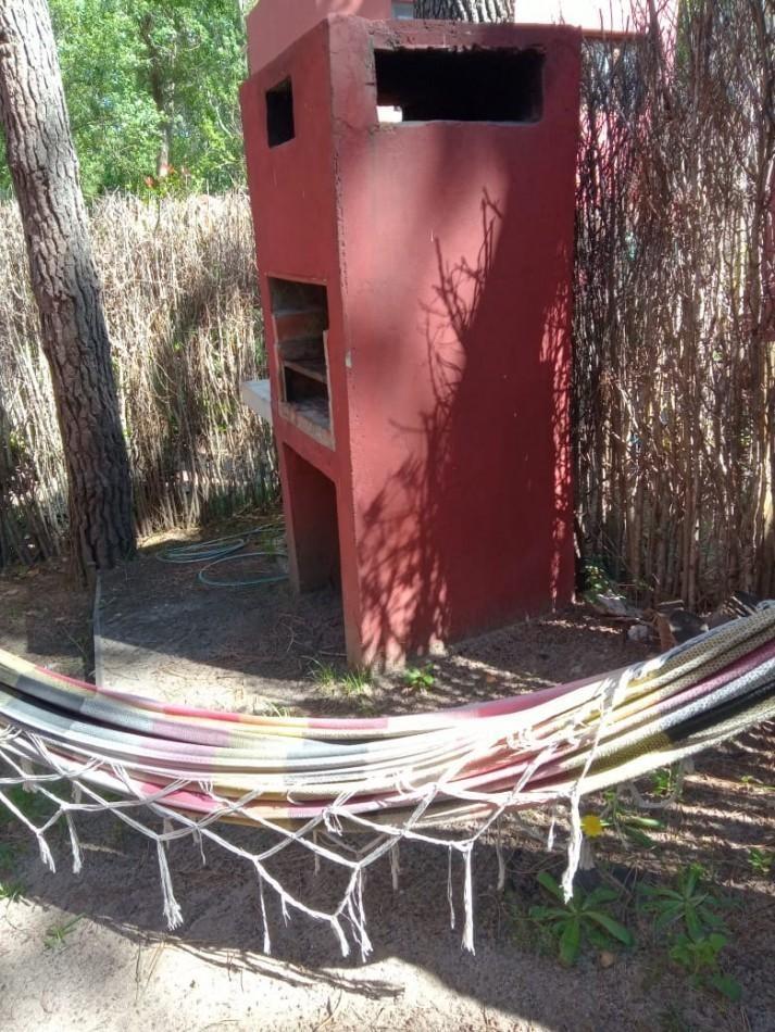 Foto de A LA VENTA DOS CABAÑAS EN BLOCK A 3 CUADRAS DEL MAR - MAR AZUL, imagen 5