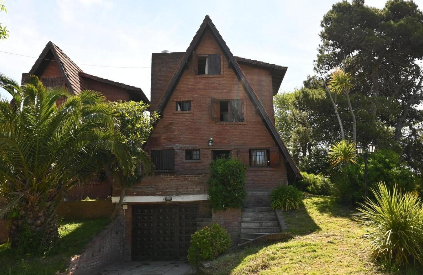 Foto de EN ALQUILER CASA 7 AMBIENTES PARA HASTA 14 PERSONAS - VILLA GESELL, imagen 2