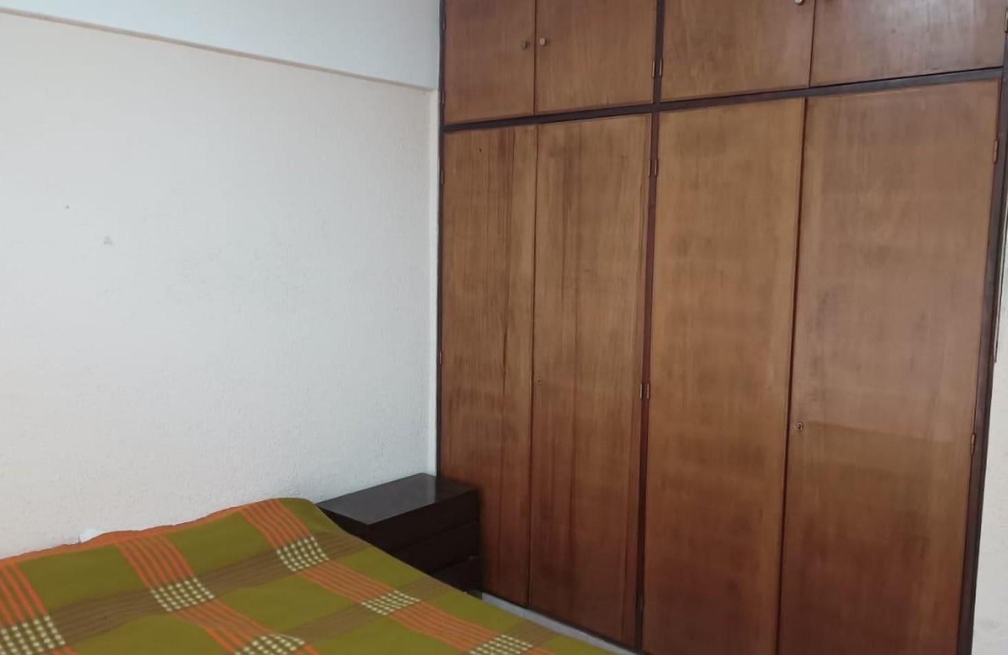 Foto de A LA VENTA DEPARTAMENTO DE 2 AMBIENTES FRENTE A PLAZA PRIMERA JUNTA, imagen 1