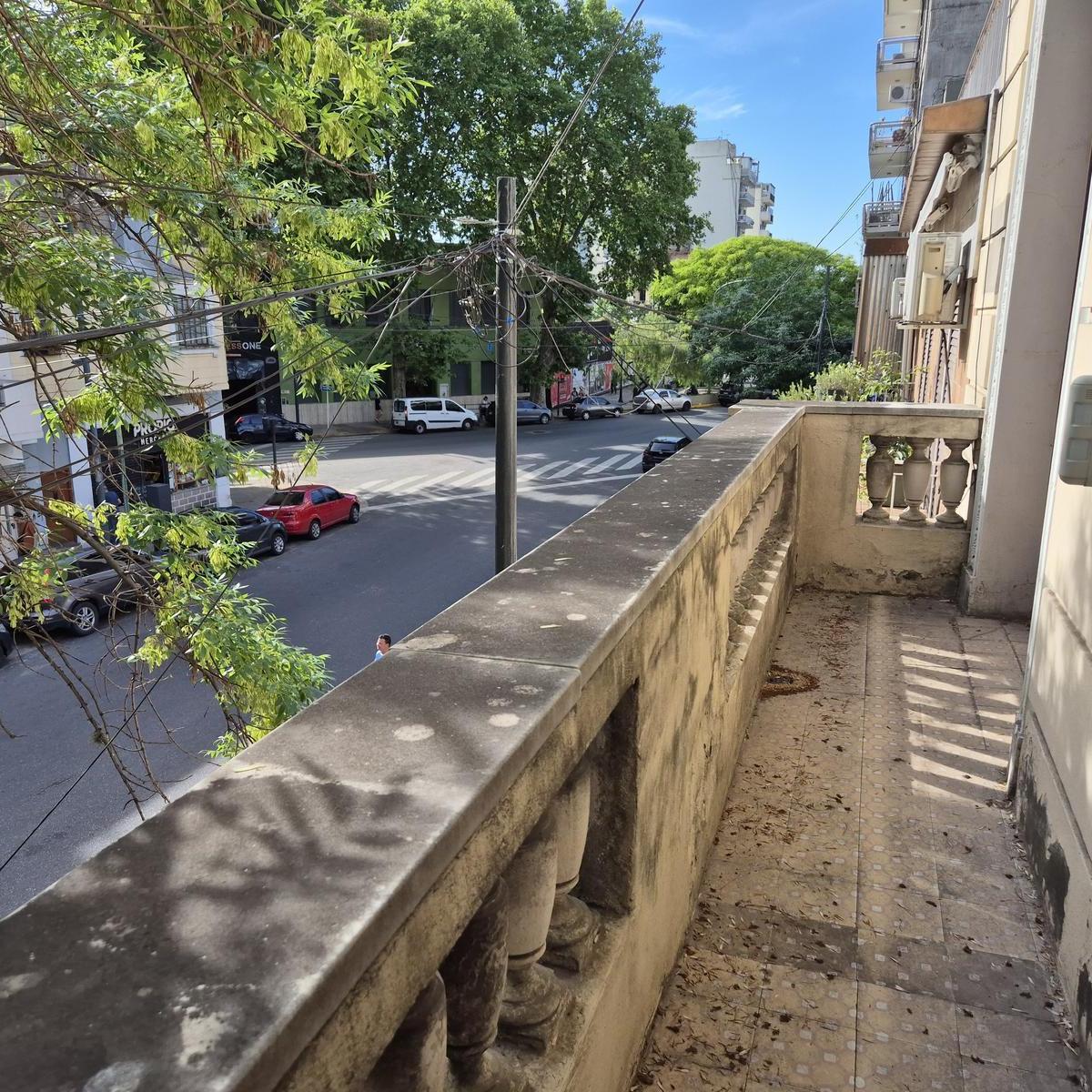 Venta PH Paternal 6 Ambientes Quincho Terraza 5