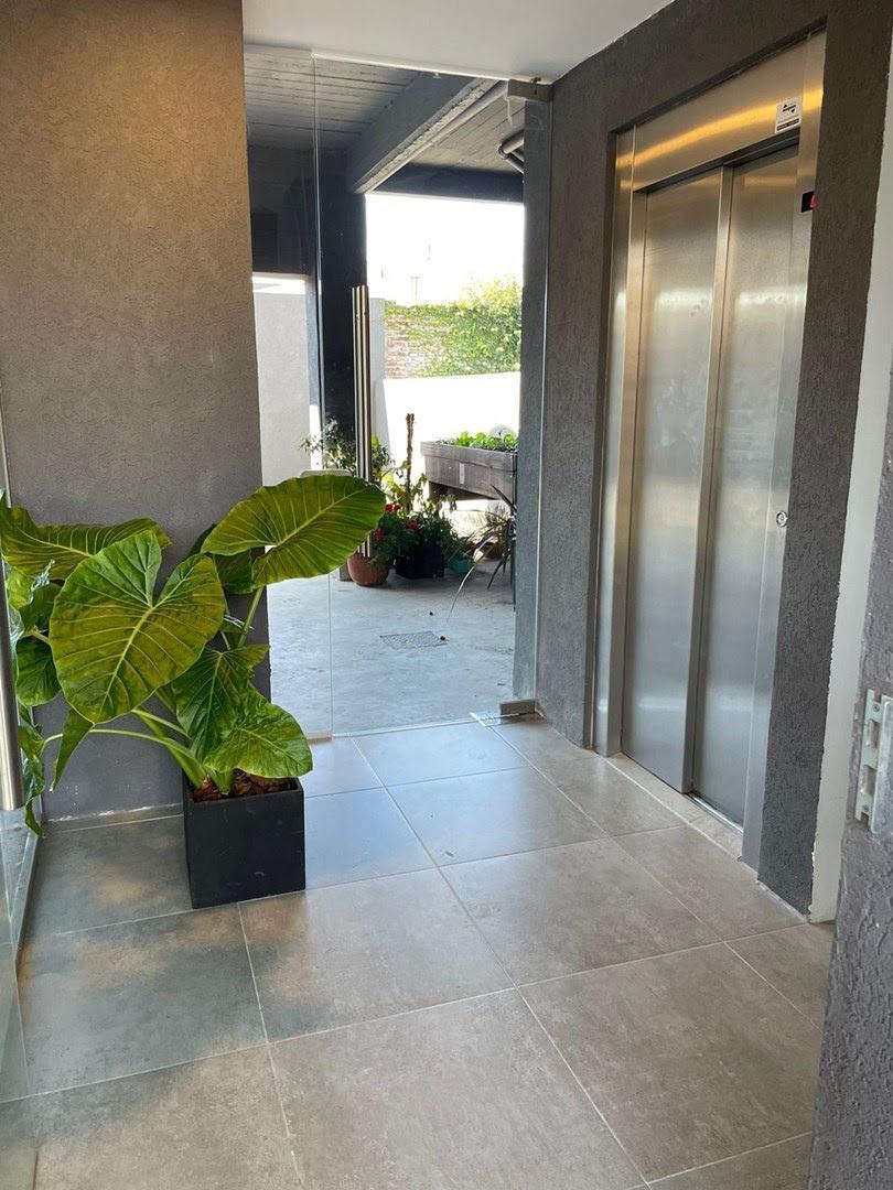 Departamento en Venta 4 Amb en Tigre 2
