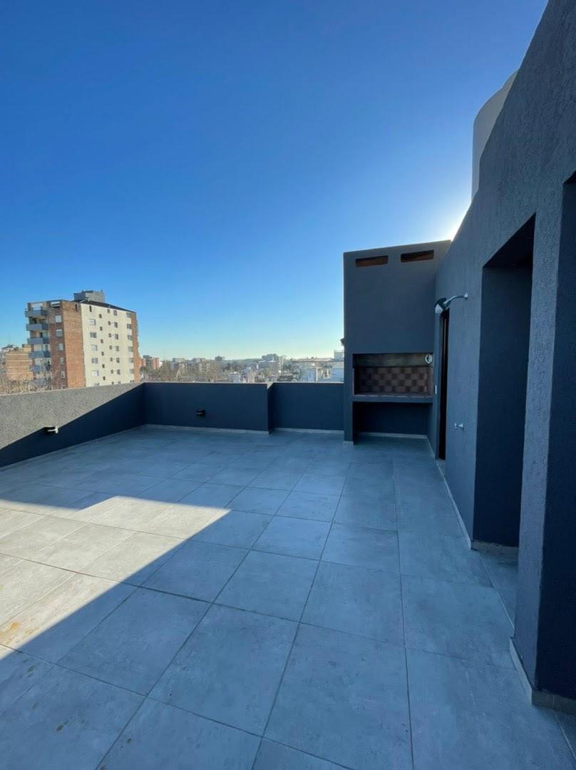 Departamento en Venta 4 Amb en Tigre 5