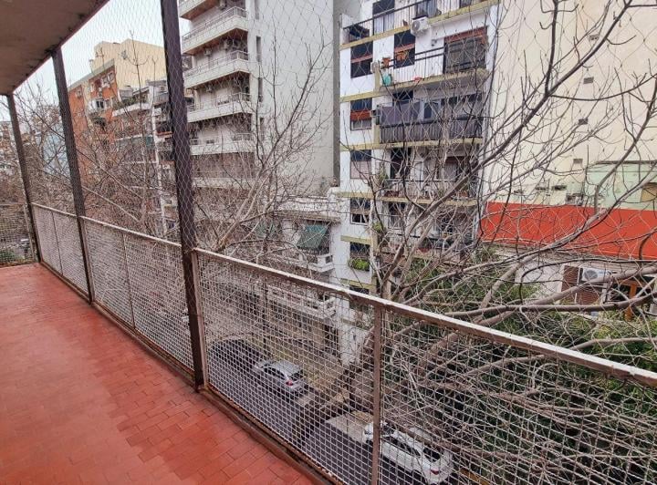 Departamento en Alquiler 3 ambientes con balcón. 4