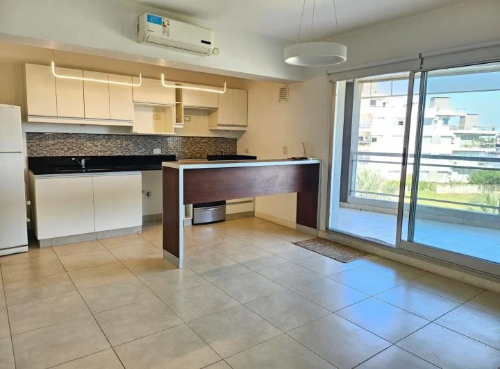 Departamento 3 ambientes  en alquiler o venta con vista al rio en Nordelta 2