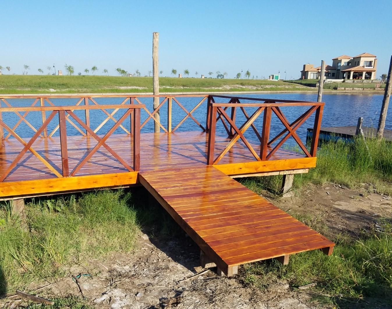 Lote al Agua en Venta en El Naudir