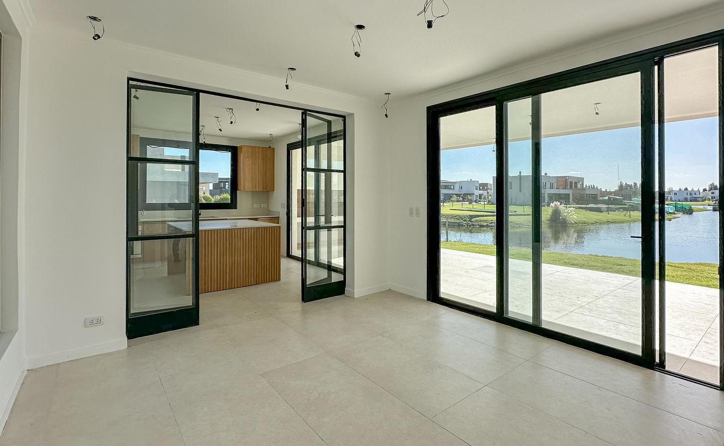 Casa a La Laguna en venta estrenar en Santa Ana