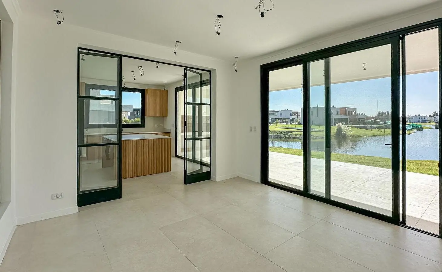 Casa a La Laguna en venta estrenar en Santa Ana 2