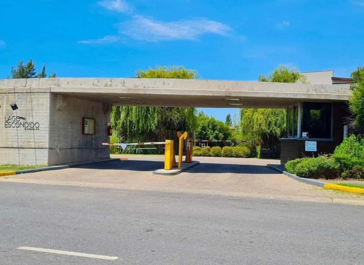 Departamento en Venta, 4 ambientes, Nordelta, Tigre, Tipo Duplex, Con jardin 2