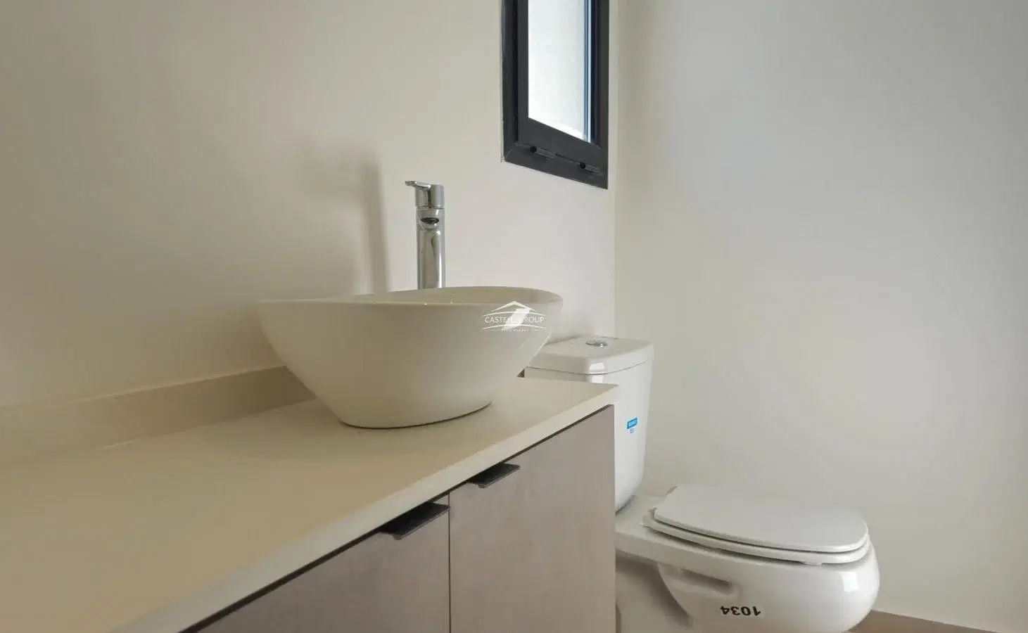 Casa en Venta 5 ambientes en Santa Lucía, Pilar del Este 5