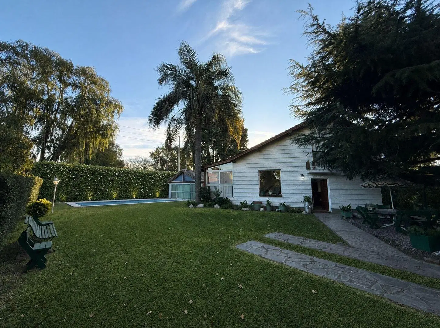 Casa club mapuche pilar 1