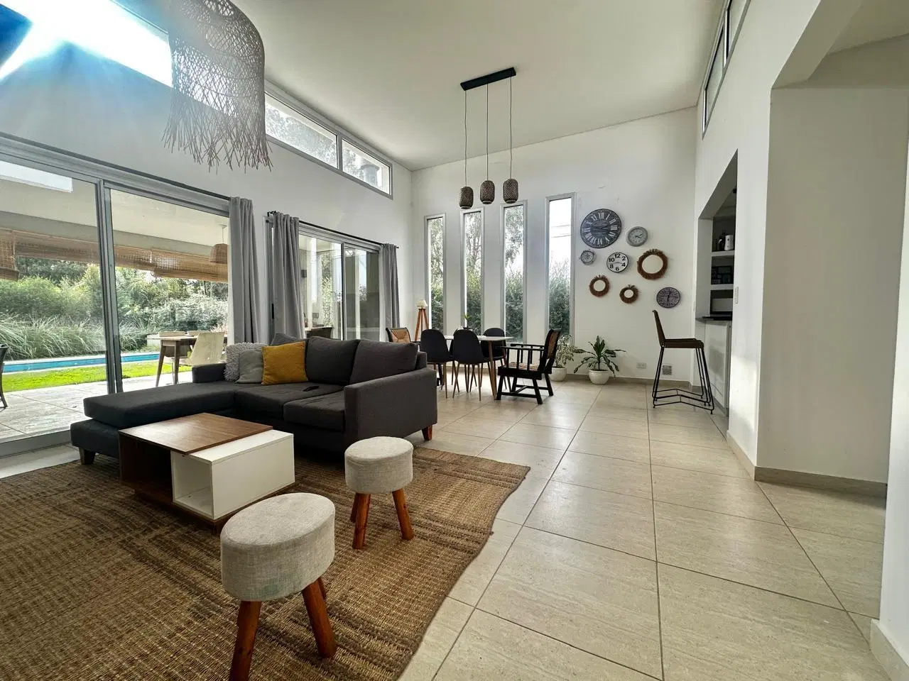 Casa en una planta en venta en Santa Emilia 5