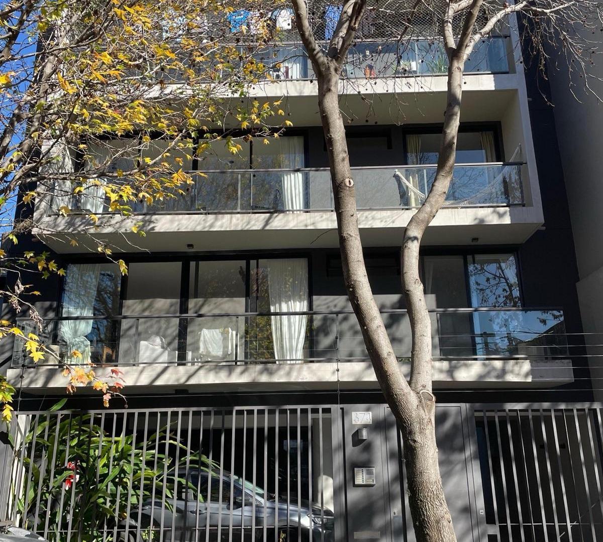 Venta 3 ambientes con cochera - San Isidro