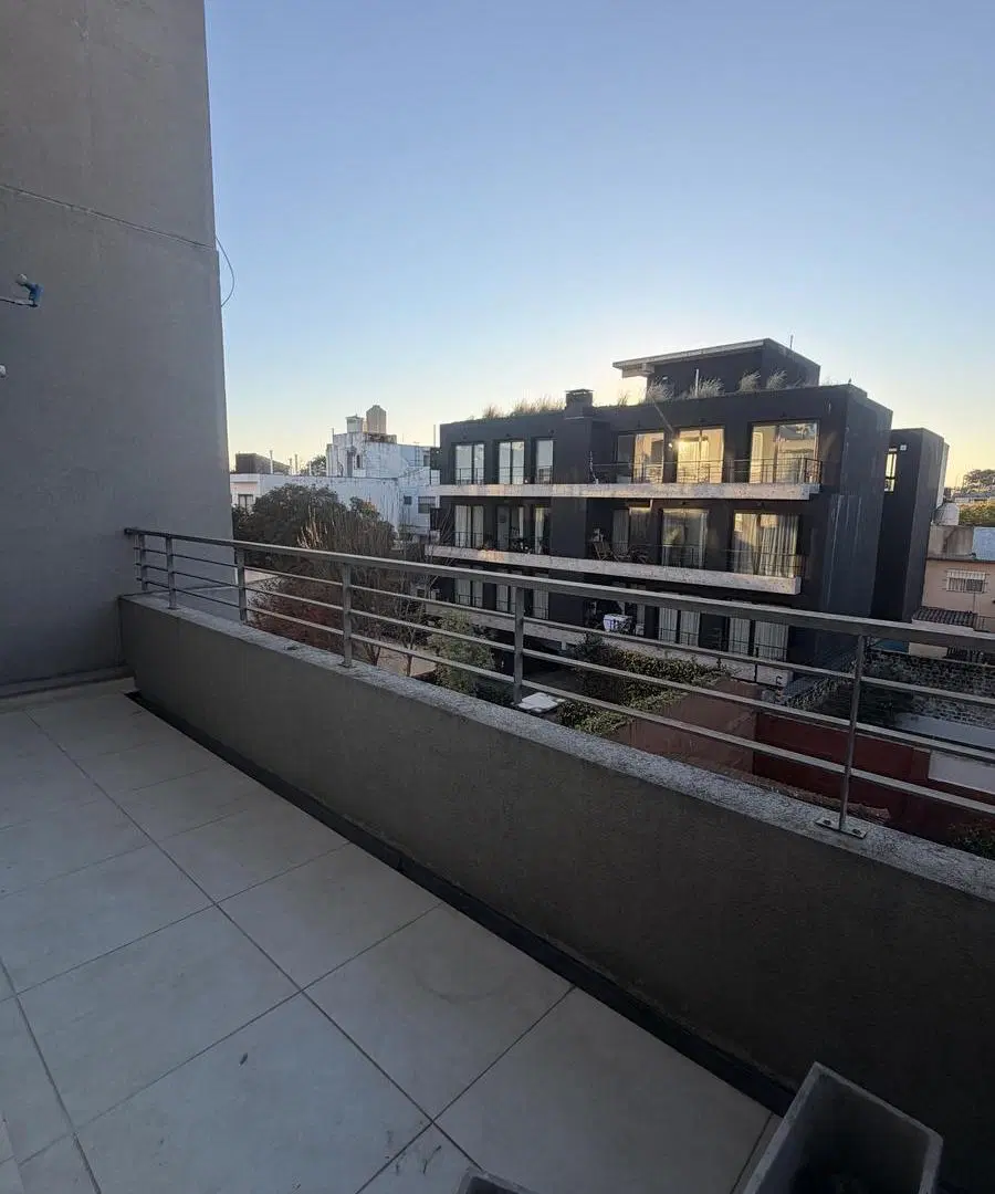 Alquiler Departamento con cochera en San Isidro 5