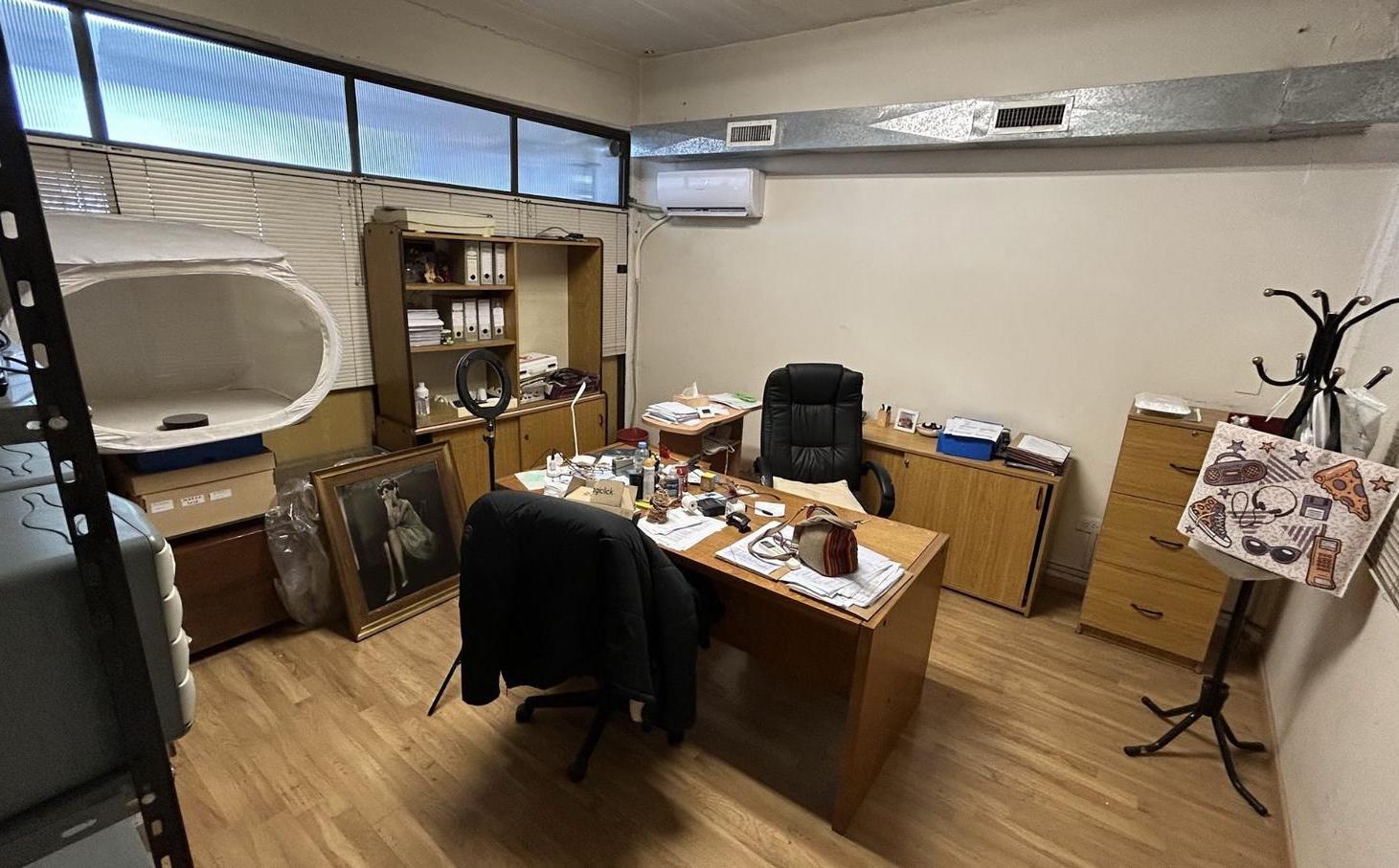 Foto de Depósito en Venta o Alquiler en Liniers, imagen 5